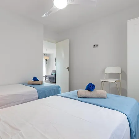 Apartment Europa Sur,playa 500 M,centro 1,9km